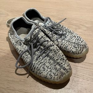 Size 7 white and black glow sole sneakers